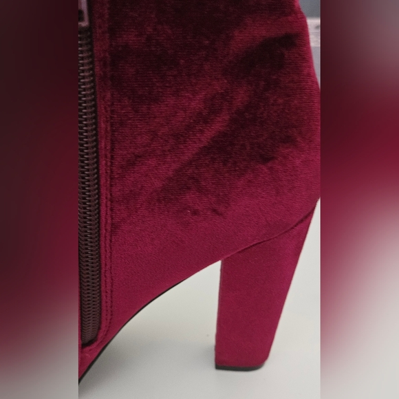 Bamboo Velvet Ankle Boots - Picture 6 of 12